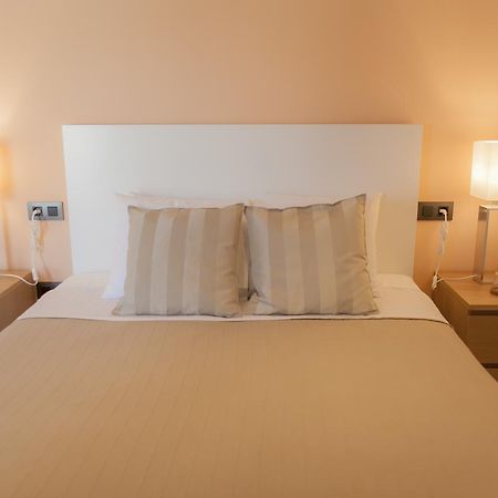 Hotel Novomar Chiclana de la Frontera Eksteriør billede